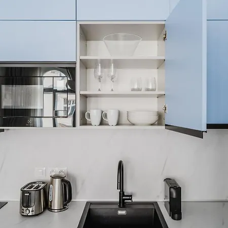 Apartament Chodska Prague By Blueground 2 *